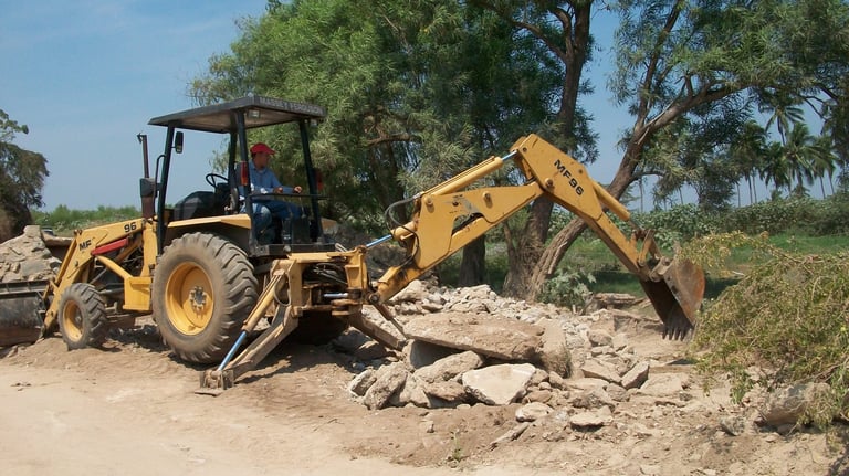 Excavadora CASE en sitio de construcción